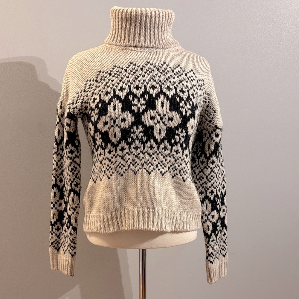 Cozy Black and Cream Patterned Turtleneck Sweater